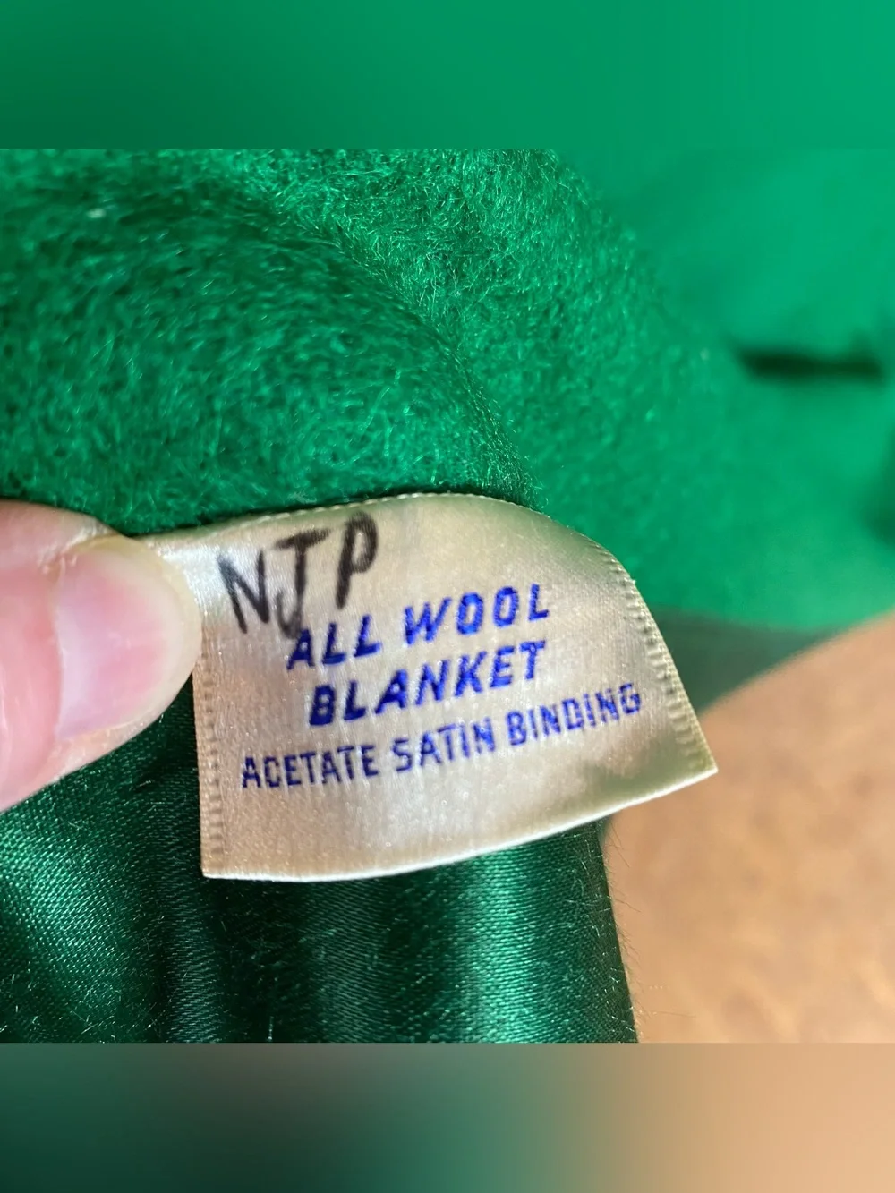 Vintage Golden Dawn Emerald Green 100%Wool Blanket 70” x 84” Satin Edge